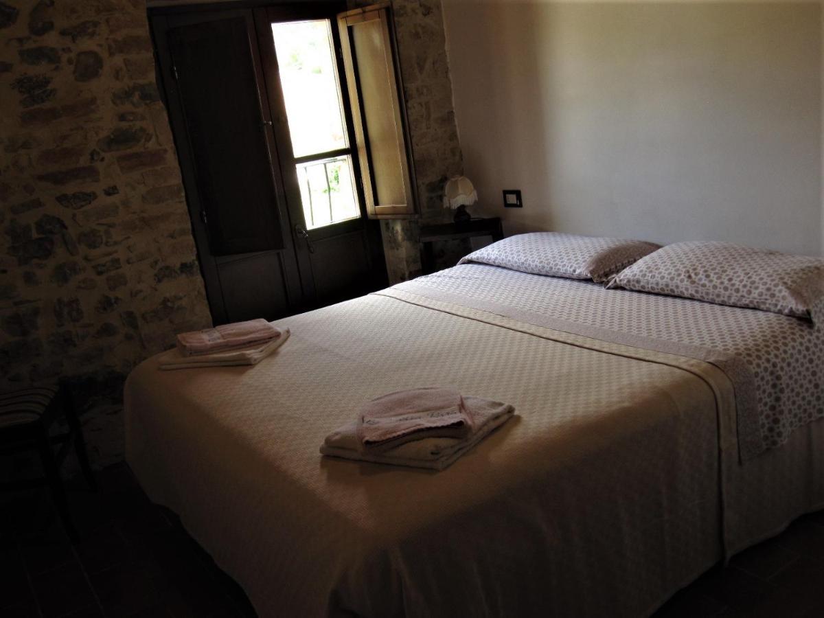 La Pietra Rara B&B Монтоне Экстерьер фото